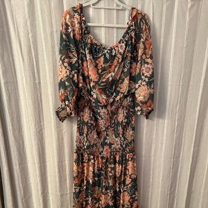 Like new! Womens smocked maxi dress XL